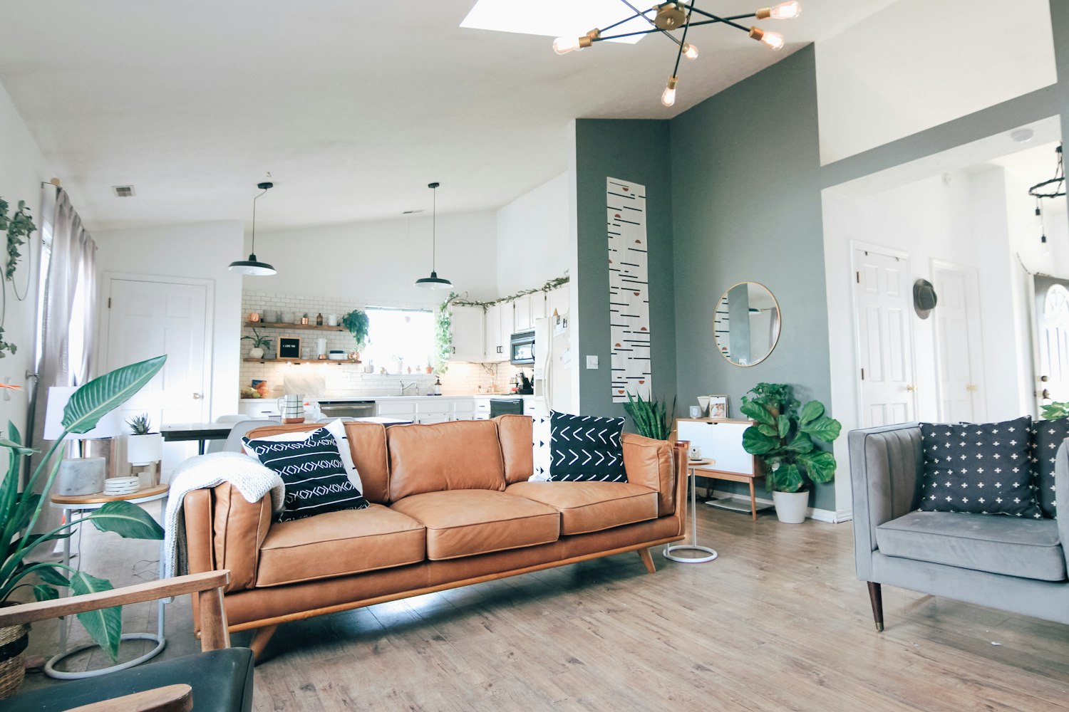 Interior architecture and finishes
